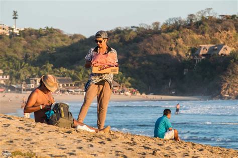 chicas playa nudista|Mi experiencia en Zipolite: bañarse desnudo en la playa